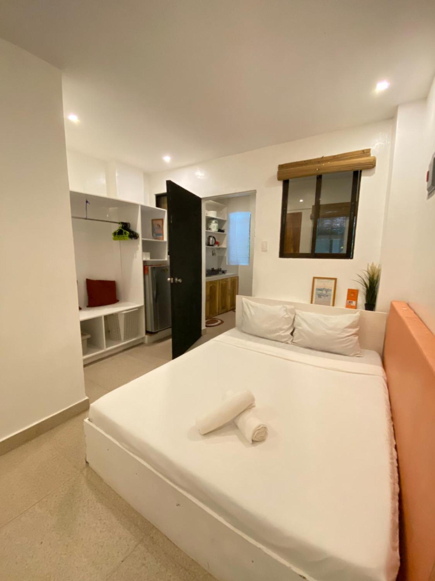 Boracay Whitebeach A10 * Manoc-Manoc